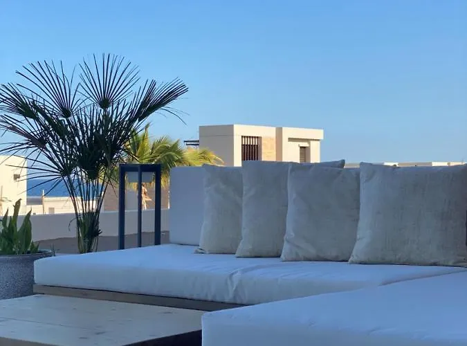 Sifah Gateway Villa With Private Pool