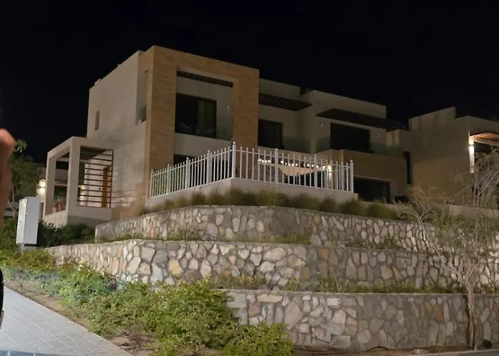 Sifah Ocean Breeze Villa
