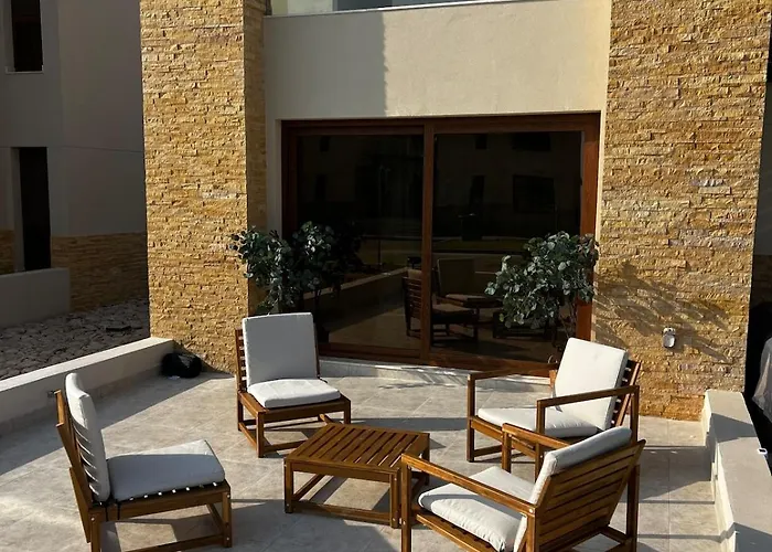 Beiruty House -Elegant Family Seaside Villa